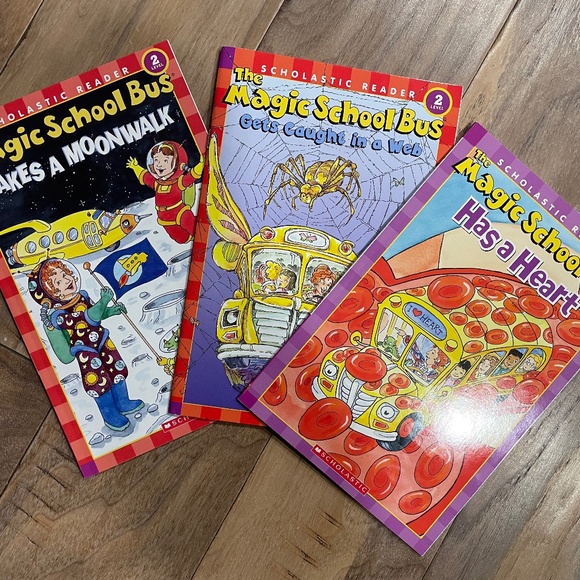 New Set of 3 Magic School Bus Paperback Books - Picture 1 of 8